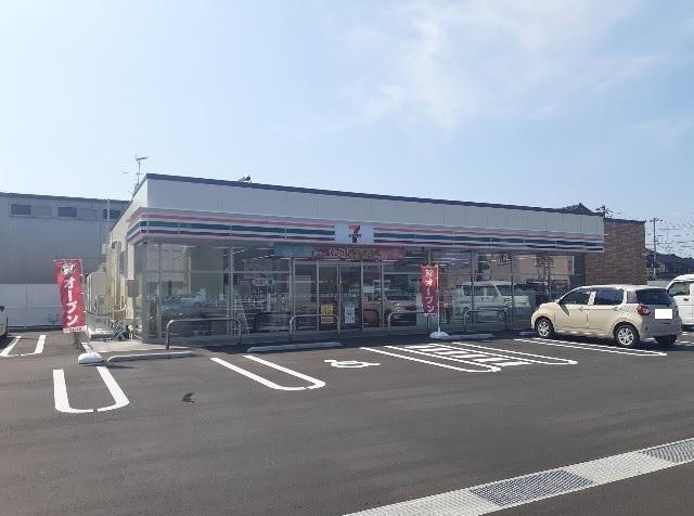 セブンイレブン高岡宮田町店：400m