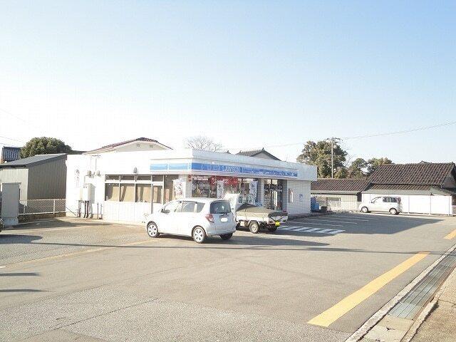 ファミリーマート：750m