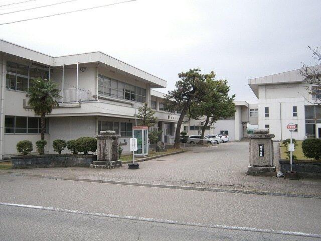 福岡中学校：550m