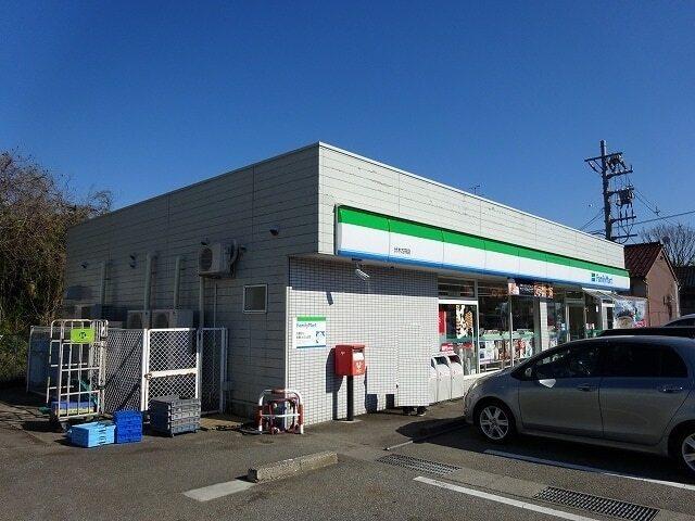 ファミリーマート：1400m