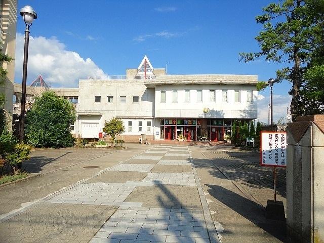 片口小学校：300m