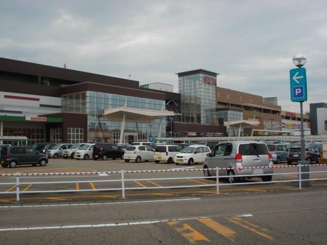 イオンモール高岡：1940m