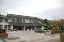 高岡市立下関小学校：742m