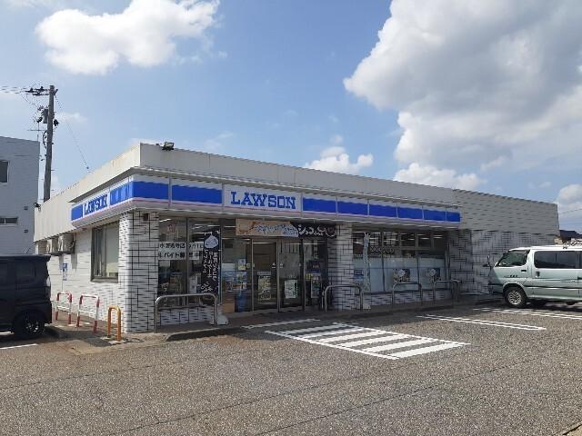 ローソン新湊本町店：270m