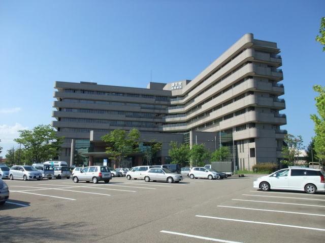 済生会高岡病院：1700m