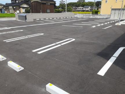 コート・エアリー（103） 駐車場