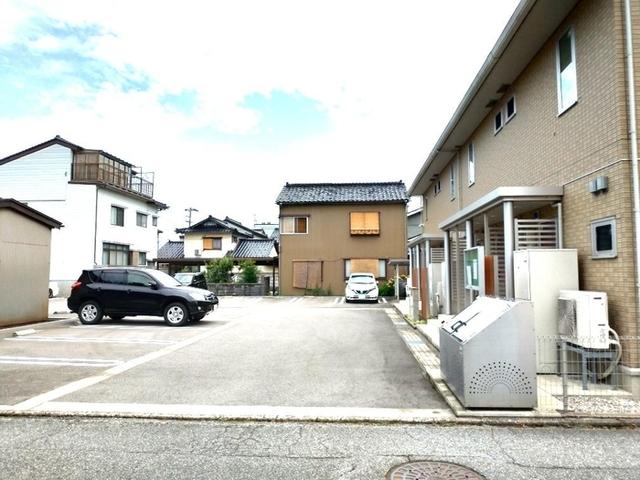 East Link（105） 駐車場