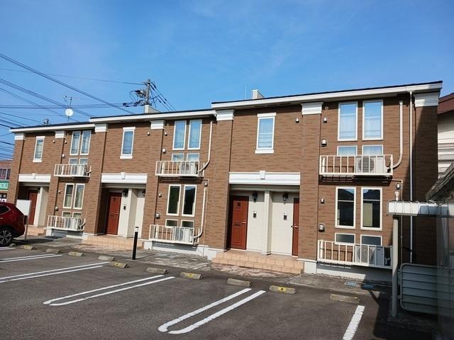 高岡駅より徒歩11分 築9年5ヶ月 2階建の賃貸物件