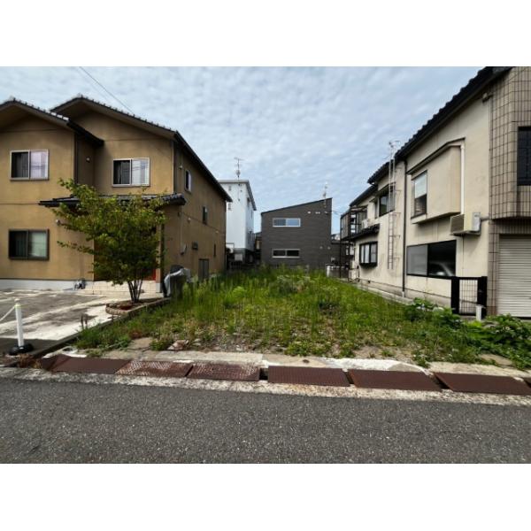 石川県金沢市笠舞３丁目