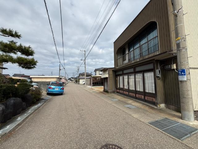 高岡市吉久3丁目売地 土地画像