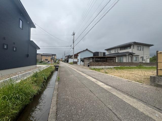 高岡市福岡町福岡新　売地 共有部分