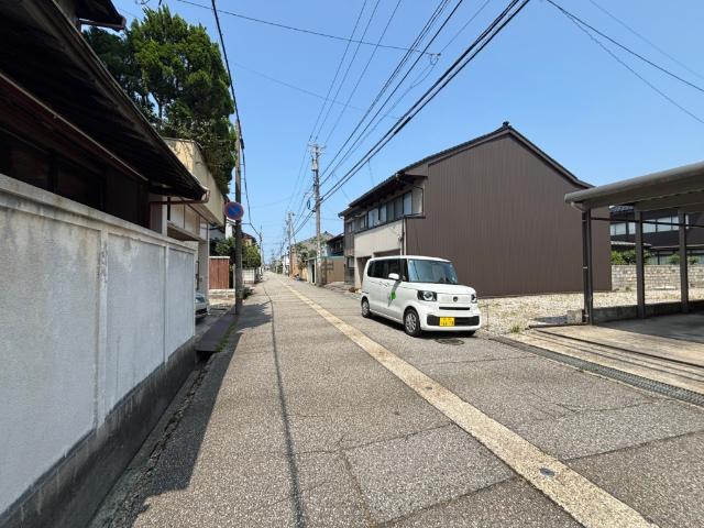 高岡市中川町　売り地 土地画像