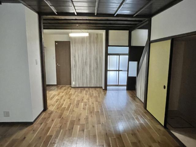 金沢市菊川貸家 リビング
