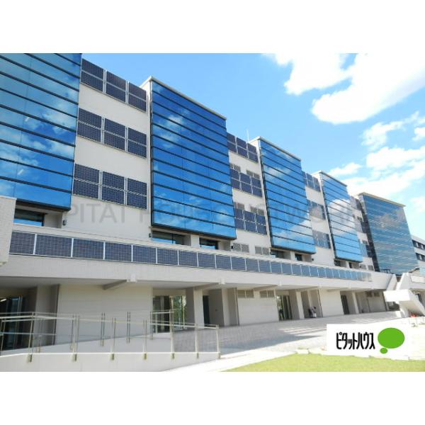 法政大学小金井図書館:682m