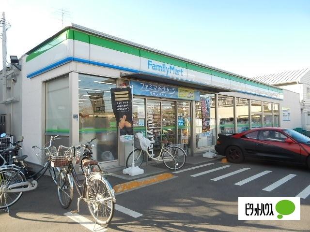 ファミリーマート小金井法政大学前店：603m