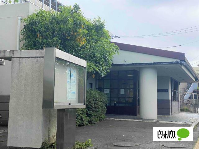 小金井市立図書館西之台会館図書室：513m