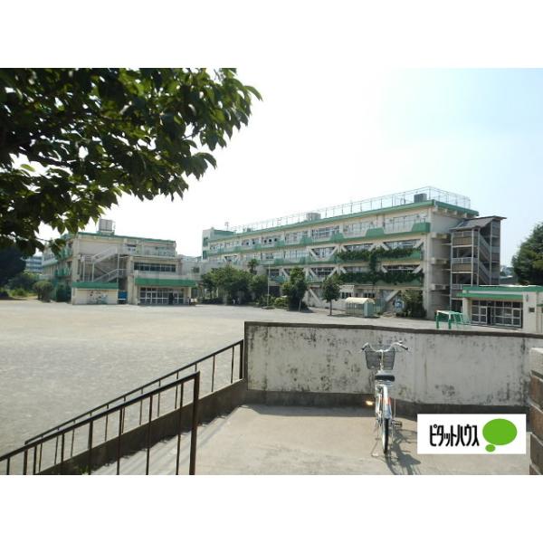 小金井市立緑小学校:917m