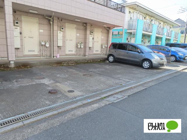 ドミールサカイ（105） 駐車場