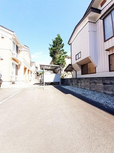 パインリーフ城東（102） 駐車場