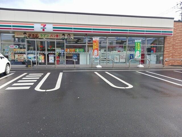 セブンイレブン材木町１丁目店：633m