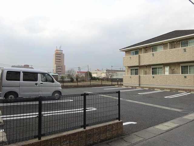 シーズ　メゾンⅡ（202） 駐車場