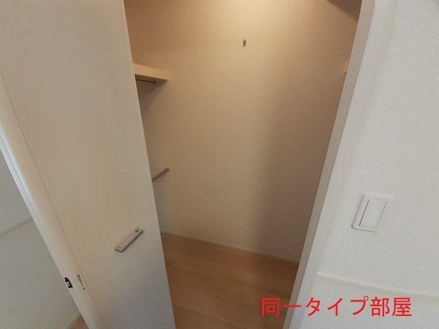 サクラーレ　Ⅱ（102） 収納