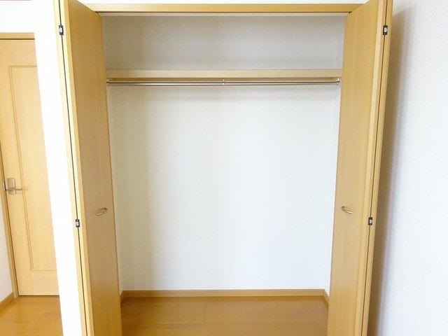 ヒューゲル　プラース（203） 収納
