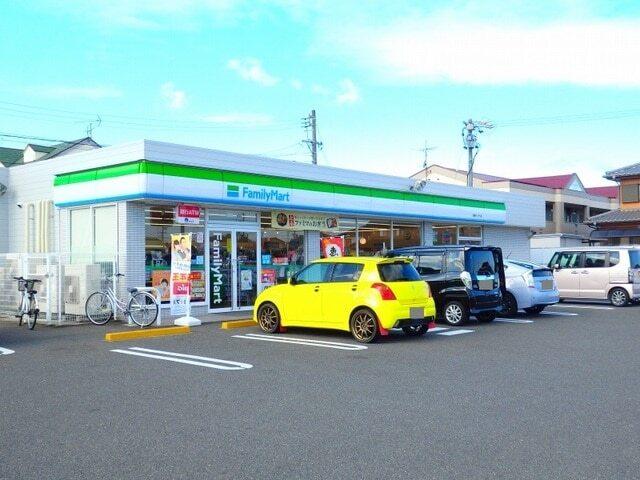 ファミリーマート長島インター店：350m