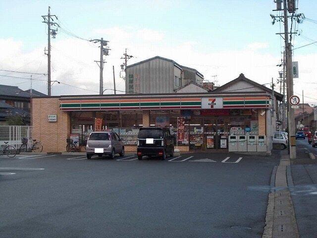 セブンイレブン桑名外堀店：550m