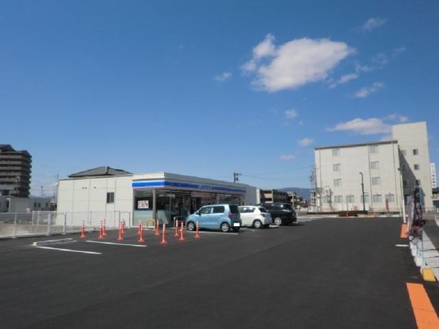 ローソン桑名長島町店：100m