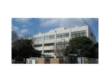 鴻巣市立松原小学校：870m