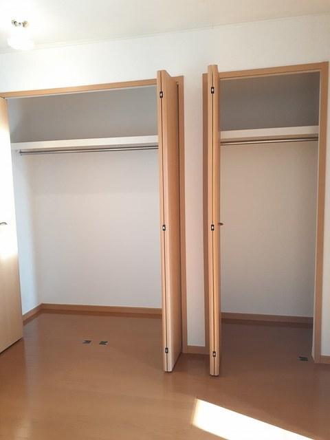 メゾン・アンジェリーク（103） 収納