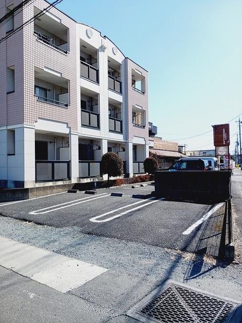 ランブラン（303） 駐車場