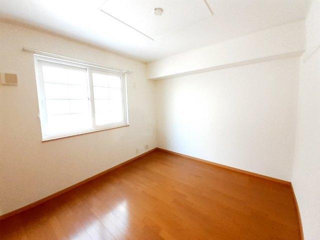 グリーン　クリスタル（103） 室内