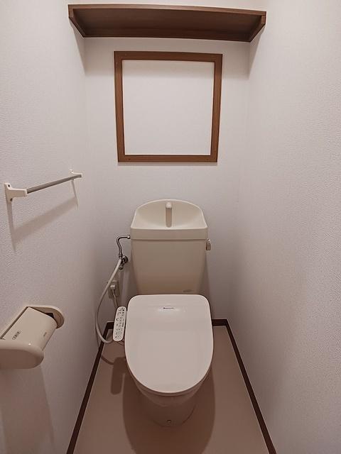 クリスタルＫＵＭＡＧＡＹＡ−Ａ（303） トイレ