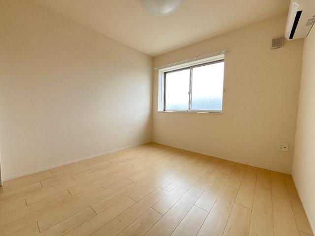 アイリス 部屋画像