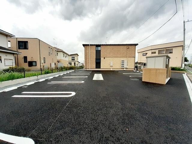 ピアッツァ（105） 駐車場