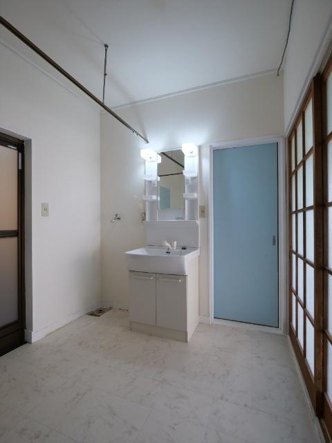 小川町飯田230-15　戸建て貸家 洗面