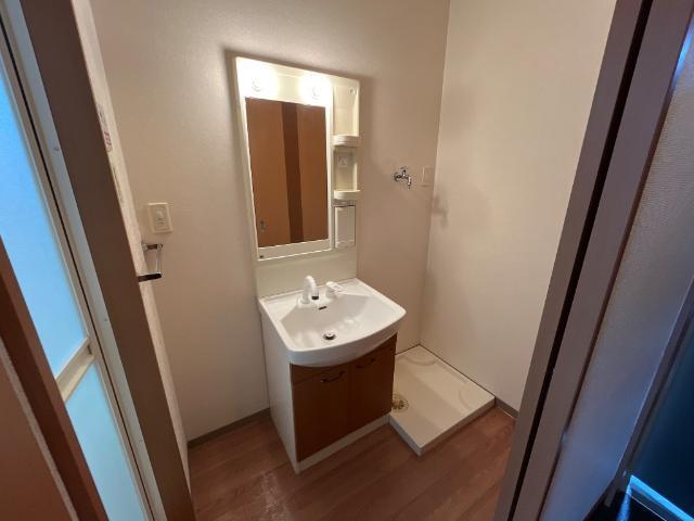 グランドイースト 部屋画像