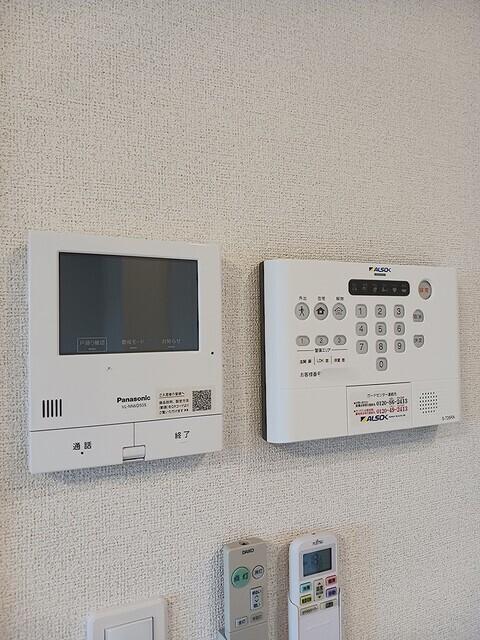 ロイヤル　信濃　Ｃ（202） 収納