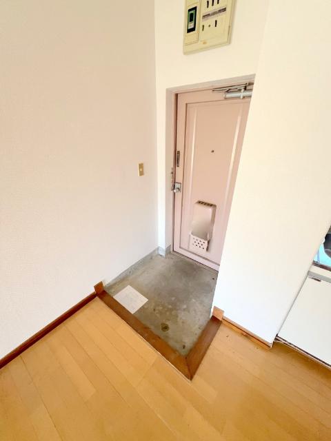 マンションいずみ（206） 玄関