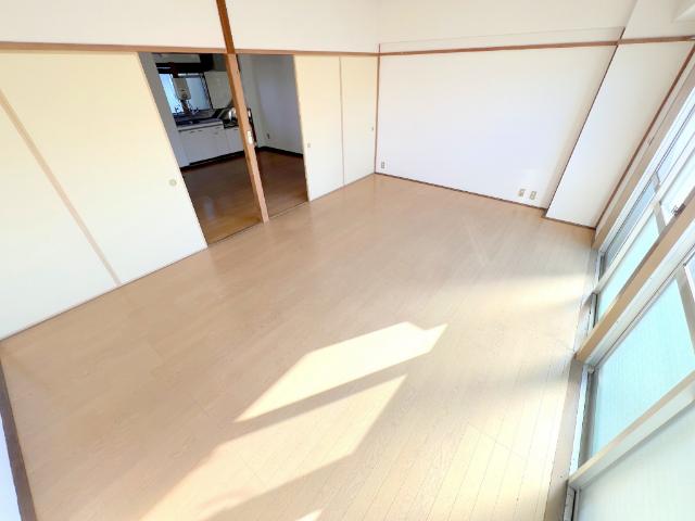 マンションいずみ（206） リビング