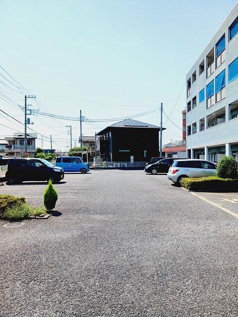 クリスタルＫＵＭＡＧＡＹＡ−Ｂ（104） 駐車場