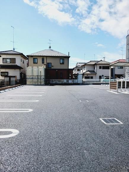 ラ・フェリーチェ　Ａ（104） 駐車場