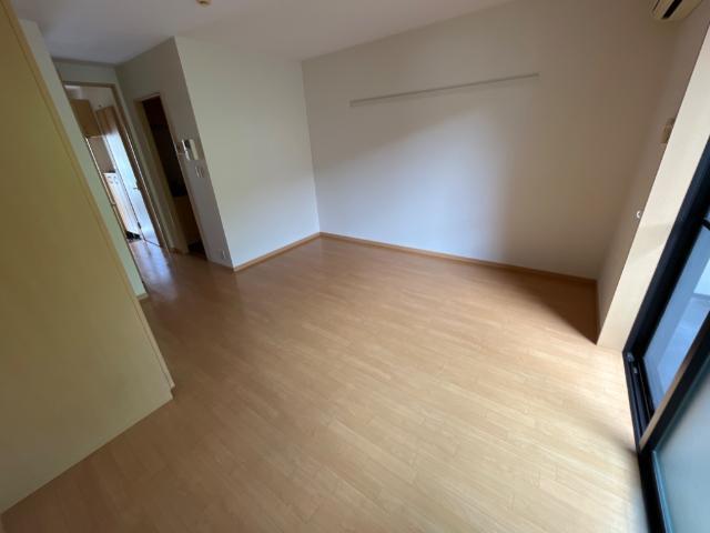 ベルガモット 部屋画像