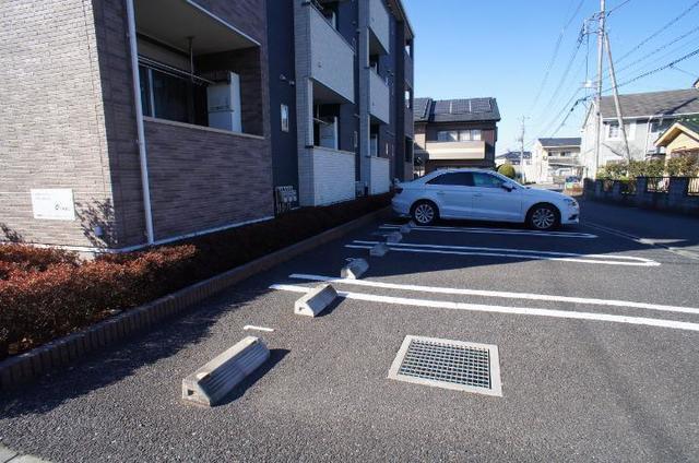 アイ　フリーデ（101） 駐車場
