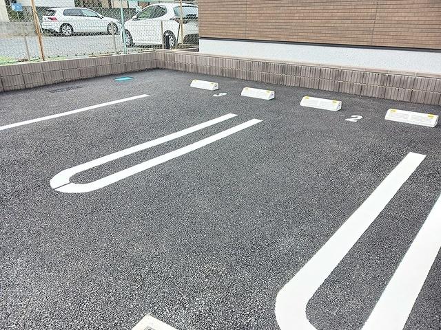 ヒカルサ坂戸（203） 駐車場