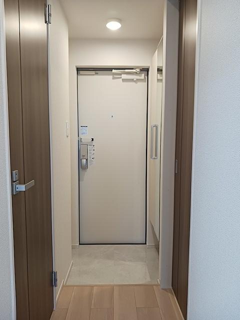 ヒカルサ熊谷ノース（302） 玄関