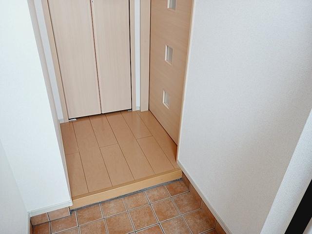 ビスキー　ローズ（103） 玄関