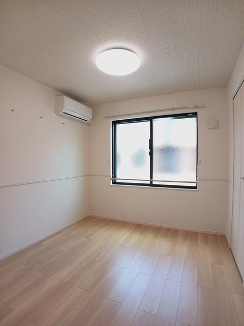 ヒカルサ熊谷肥塚Ⅰ（101） 室内